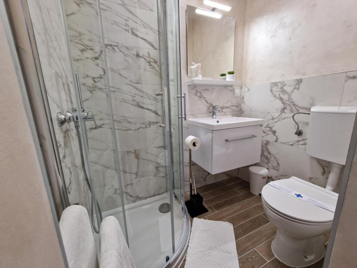 Apartments By The Sea Kampor, Rab - 5037 מראה חיצוני תמונה