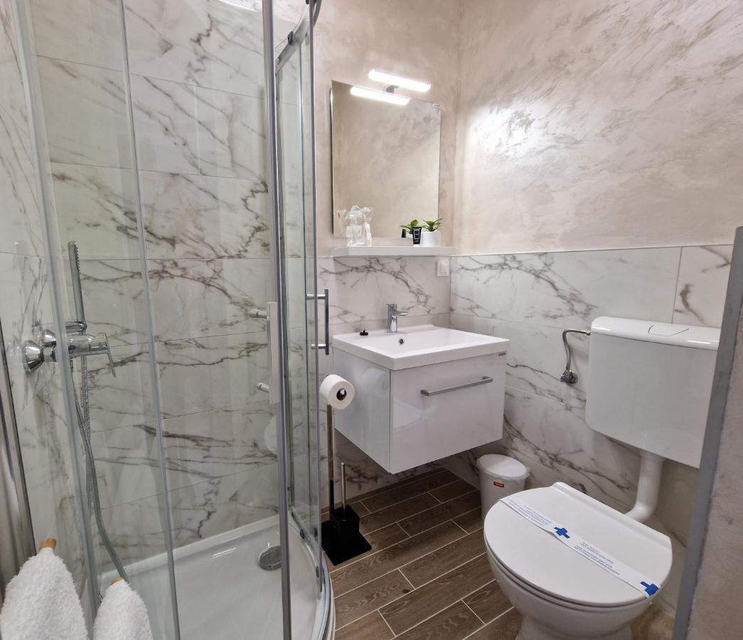 Apartments By The Sea Kampor, Rab - 5037 מראה חיצוני תמונה